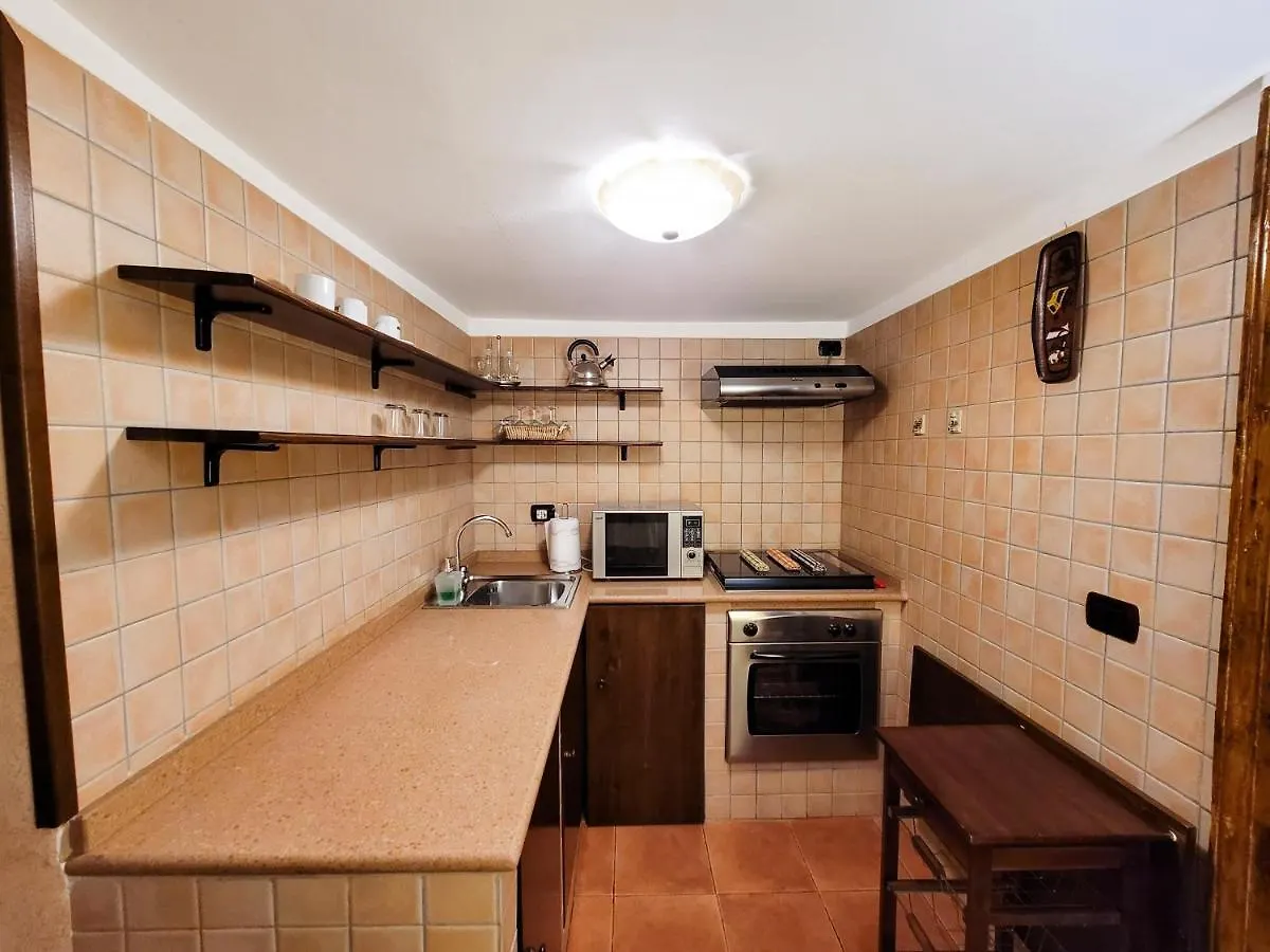 Cozy Classical Residence In The City Center Bari Appartamento